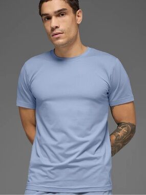 ALO Yoga Conquer Reform T Shirt Men's Celestial Blue Short Sleeve Tee